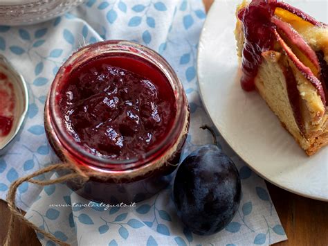 Marmellata di Prugne su pane