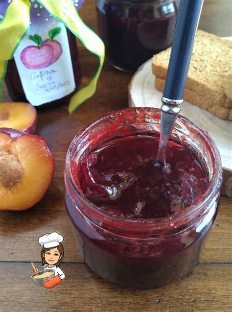 Marmellata di susine rosse fatta in casa