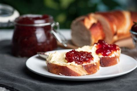 Marmellata e pane