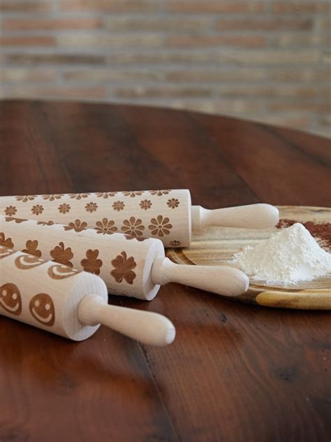 Mattarello decorativo per biscotti