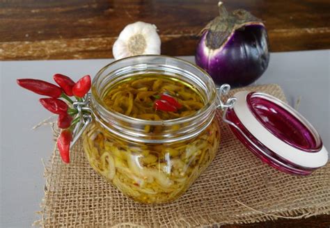 Melanzane sott'olio pugliesi