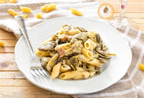 Mezze maniche con crema di carciofi e guanciale