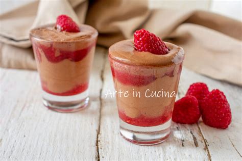 Mousse di cioccolato e lamponi