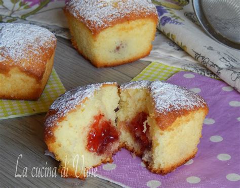 Muffin alla panna e marmellata