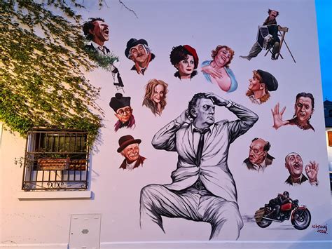 Murales di Federico Fellini a Borgo San Giuliano