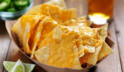 Nachos al formaggio pronti da gustare