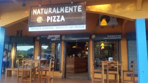 Nessie Naturalmente Pizza