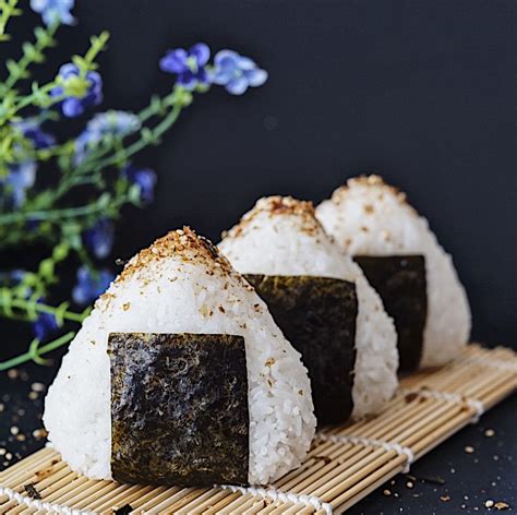 Onigiri Sushi