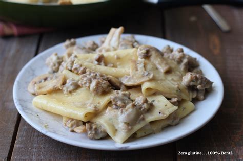 Paccheri Funghi e Salsiccia