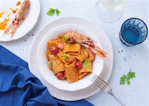 Paccheri al sugo di scampi