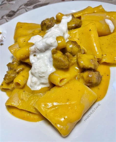 Paccheri con Salsiccia e Crema di Patate
