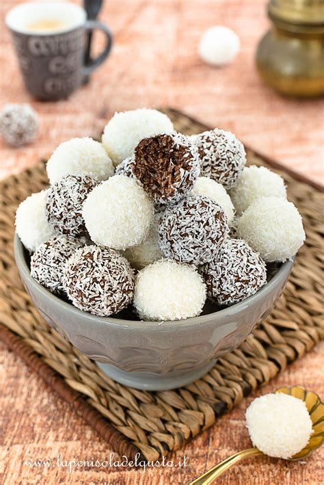 Palline di cocco e ricotta