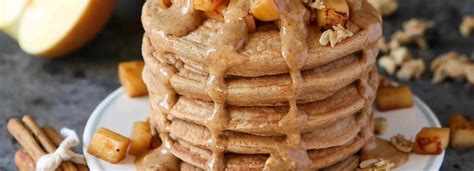 Pancake Proteici alla Mela e Caramella Mou