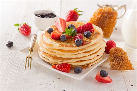 Pancake con frutta fresca