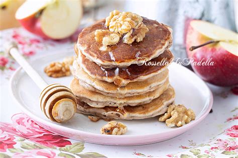 Pancake con miele e noci