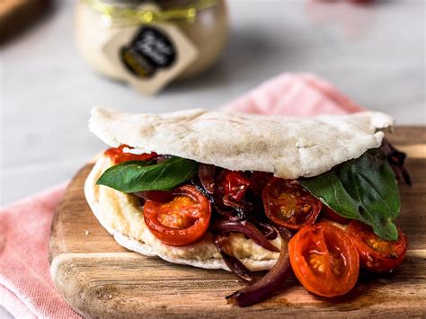 Pane Pita con Hummus