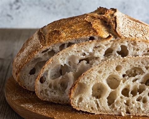 Pane fatto in casa con lievito madre secco