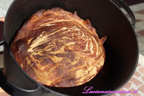 Pane in pentola di ghisa