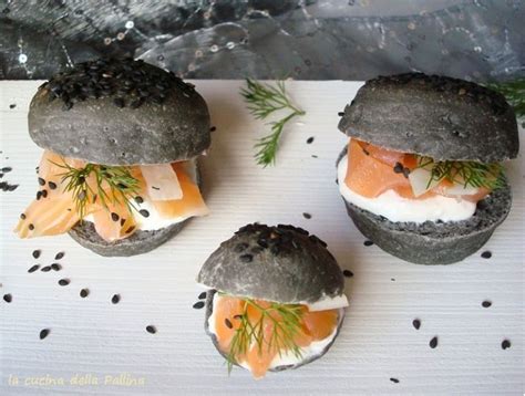 Panini Neri al Carbone Vegetale