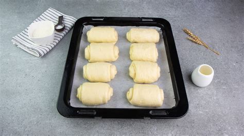 Panini disposti sulla teglia