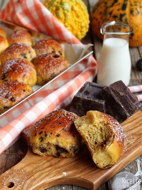 Panini dolci alla zucca e cioccolato