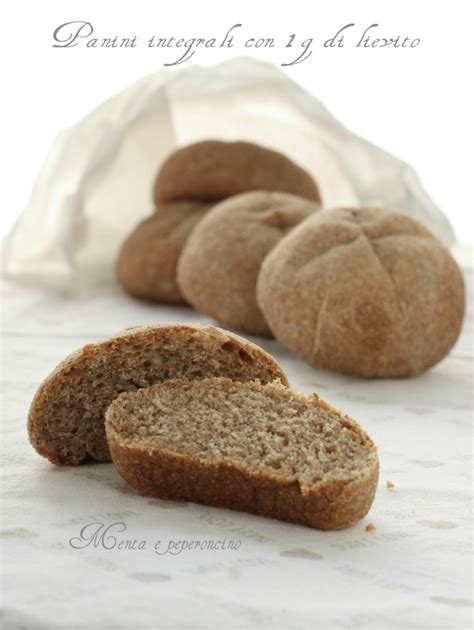 Panini integrali con lievito istantaneo