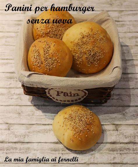 Panini per hamburger senza uova
