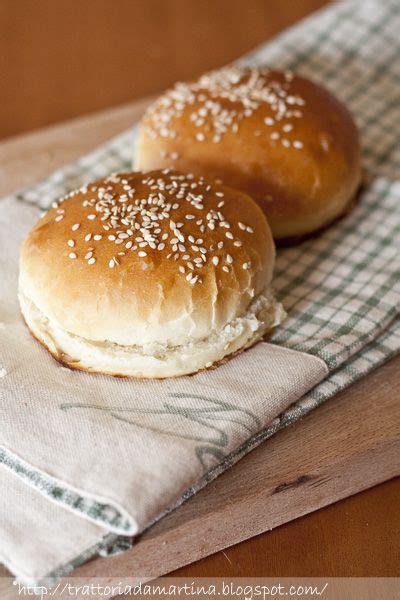 Panini tipo McDonald's fatti in casa