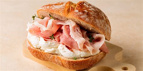 Panino Prosciutto Cotto e Philadelphia