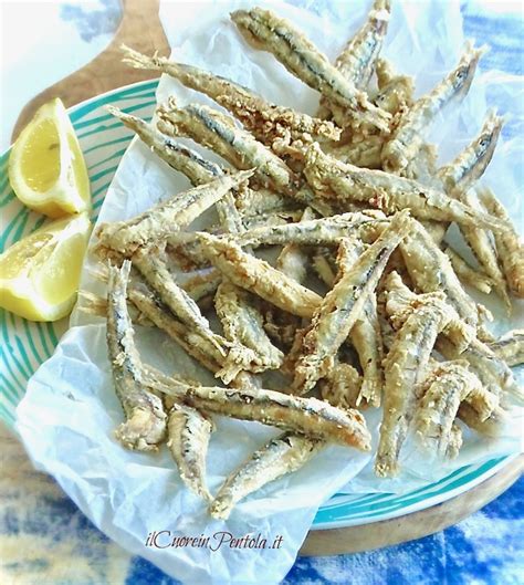 Panino con Alici Fritte, Stracciatella e Olio al Prezzemolo