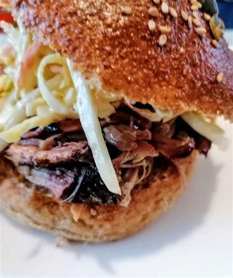 Panino con Pulled Pork e Coleslaw
