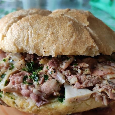 Panino con lampredotto fiorentino