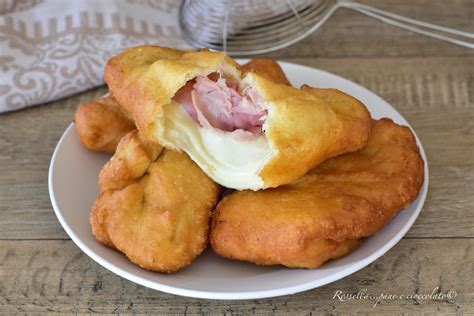 Panzerotti Napoletani Fritti