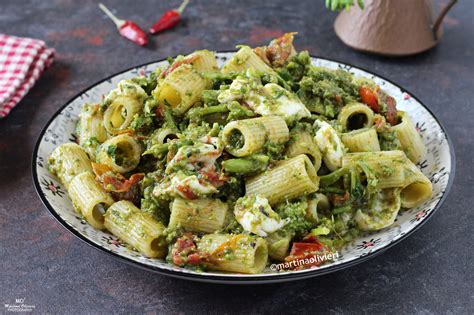 Pasta Cime di Rapa e Pomodorini con Guanciale