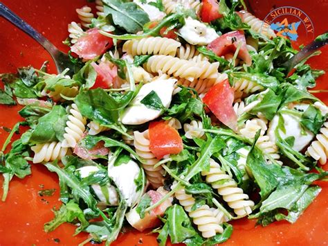 Pasta Fredda con Rucola, Pomodorini e Mozzarella