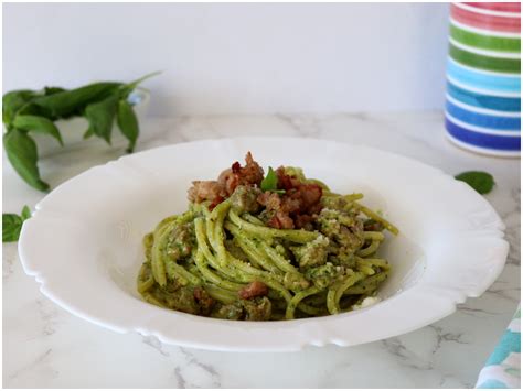 Pasta Pesto e Salsiccia
