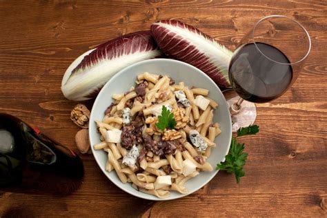 Pasta Radicchio, Salsiccia e Gorgonzola