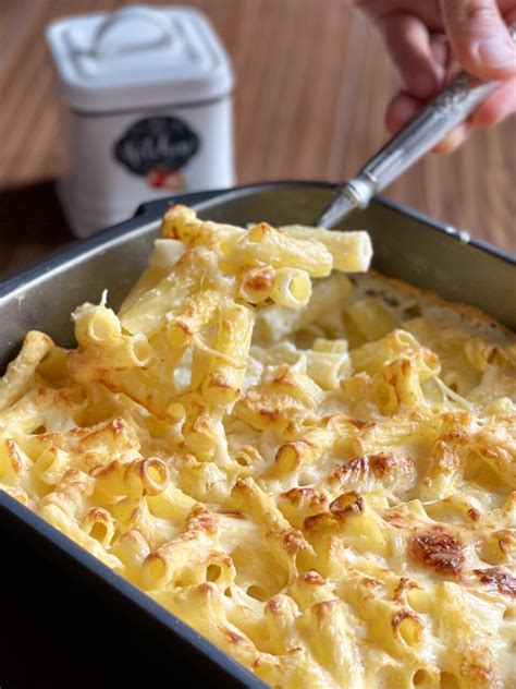 Pasta al forno bianca con carne