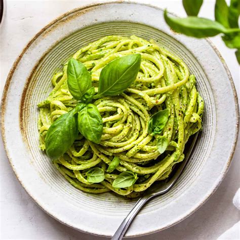 Pasta al pesto