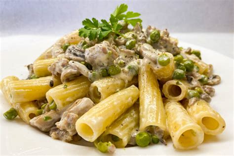 Pasta alla boscaiola bianca