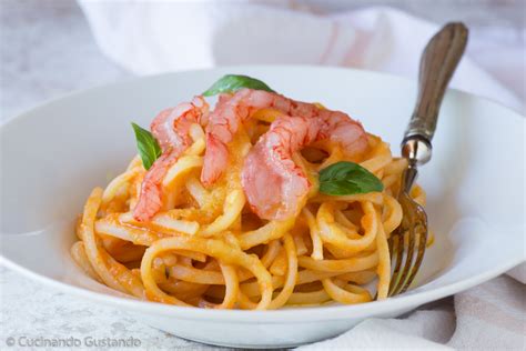 Pasta con Gambero Rosso e Pomodorini
