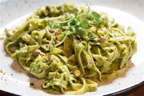 Pasta con Granella di Pistacchio