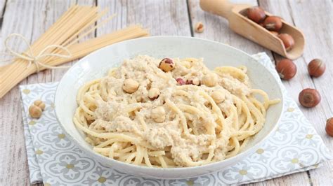 Pasta con Nocciole