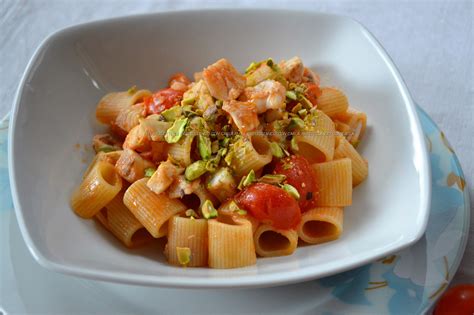Pasta con Orata e Pomodorini
