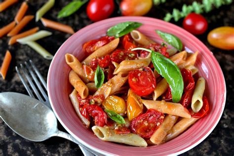 Pasta con Pomodorini Confit