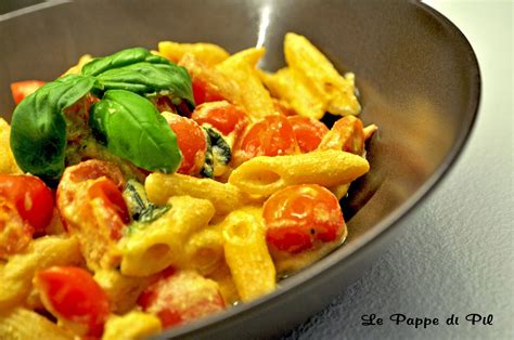 Pasta con Pomodorini e Ricotta Salata