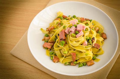 Pasta con Prosciutto Cotto