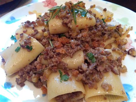 Pasta con Salsiccia di Fegato Abruzzese