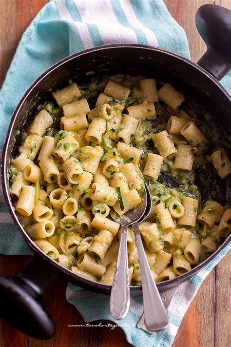Pasta con Zucchine Cremosa