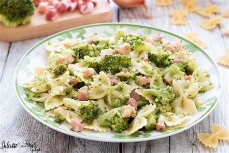 Pasta con broccoli e pancetta